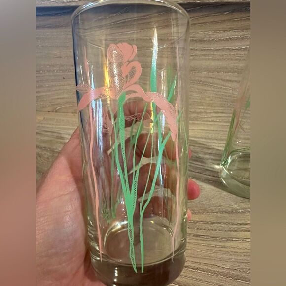 Vintage barware Iris Glasses - Picture 3 of 4